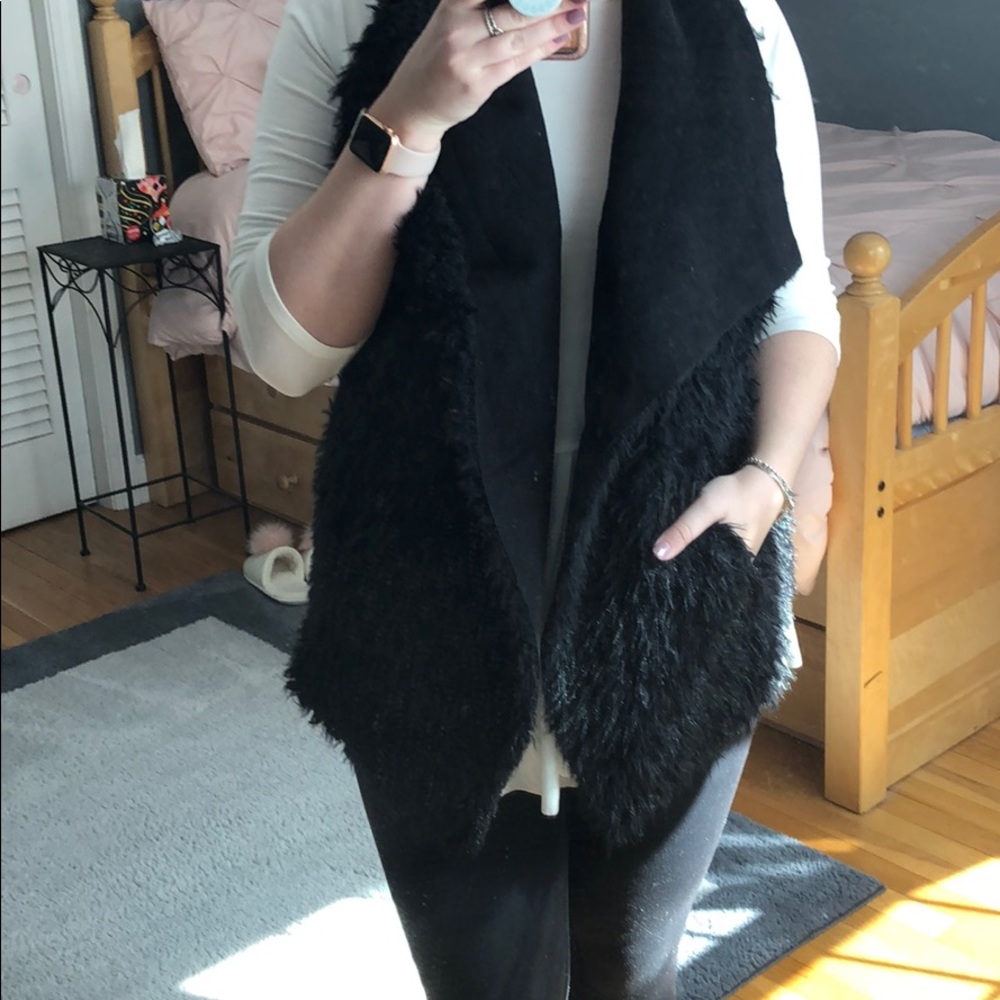 Reversible Trendy faux fur vest